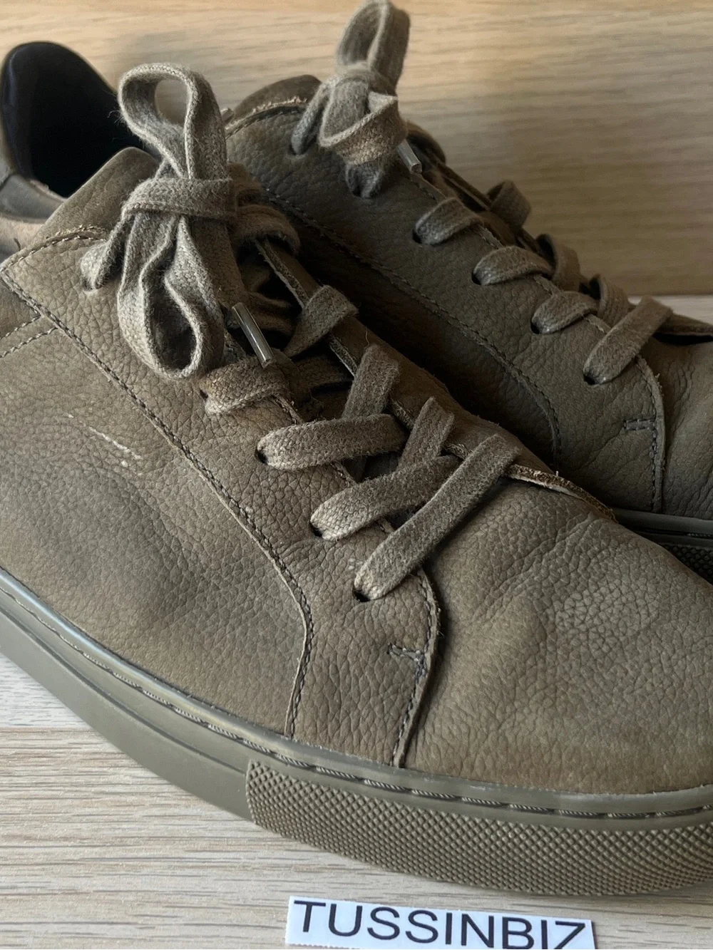 Banana Republic up grabs